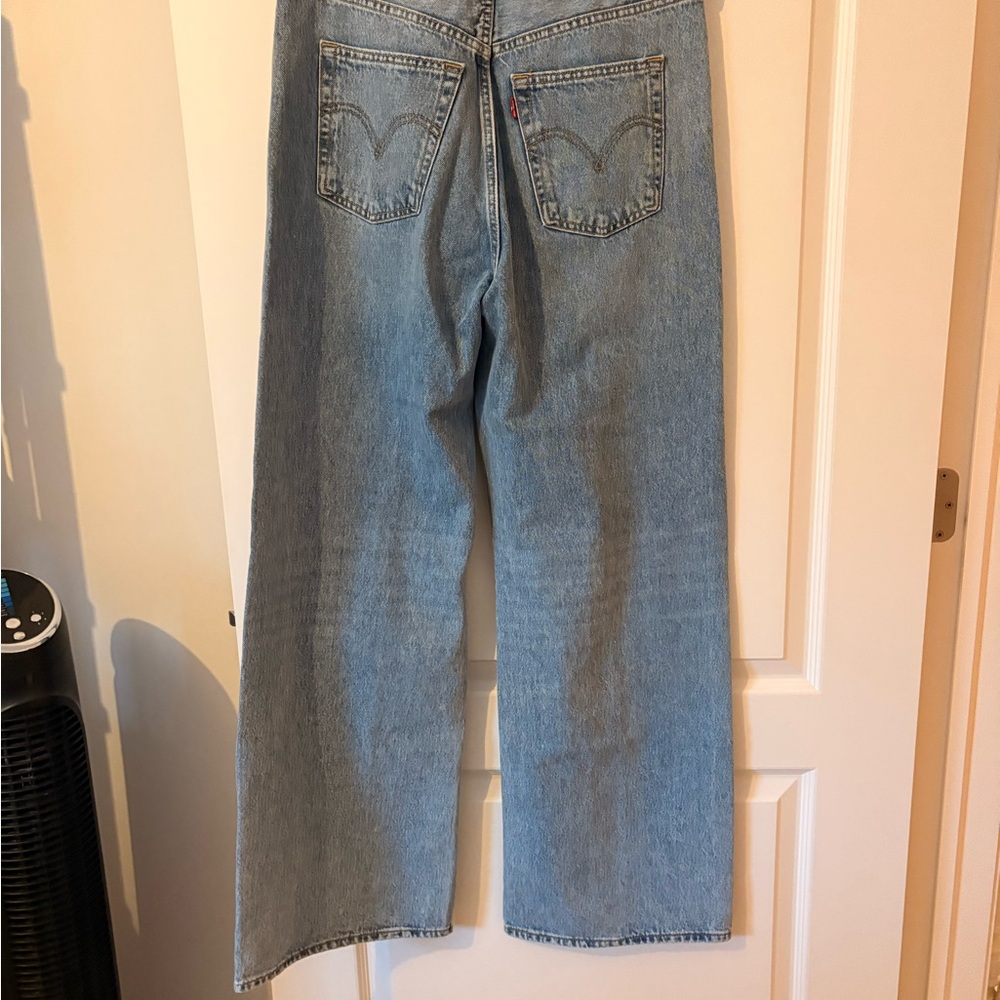 Levi’s Women’s Ribcage Wide Leg Jeans - Picture 3 of 3